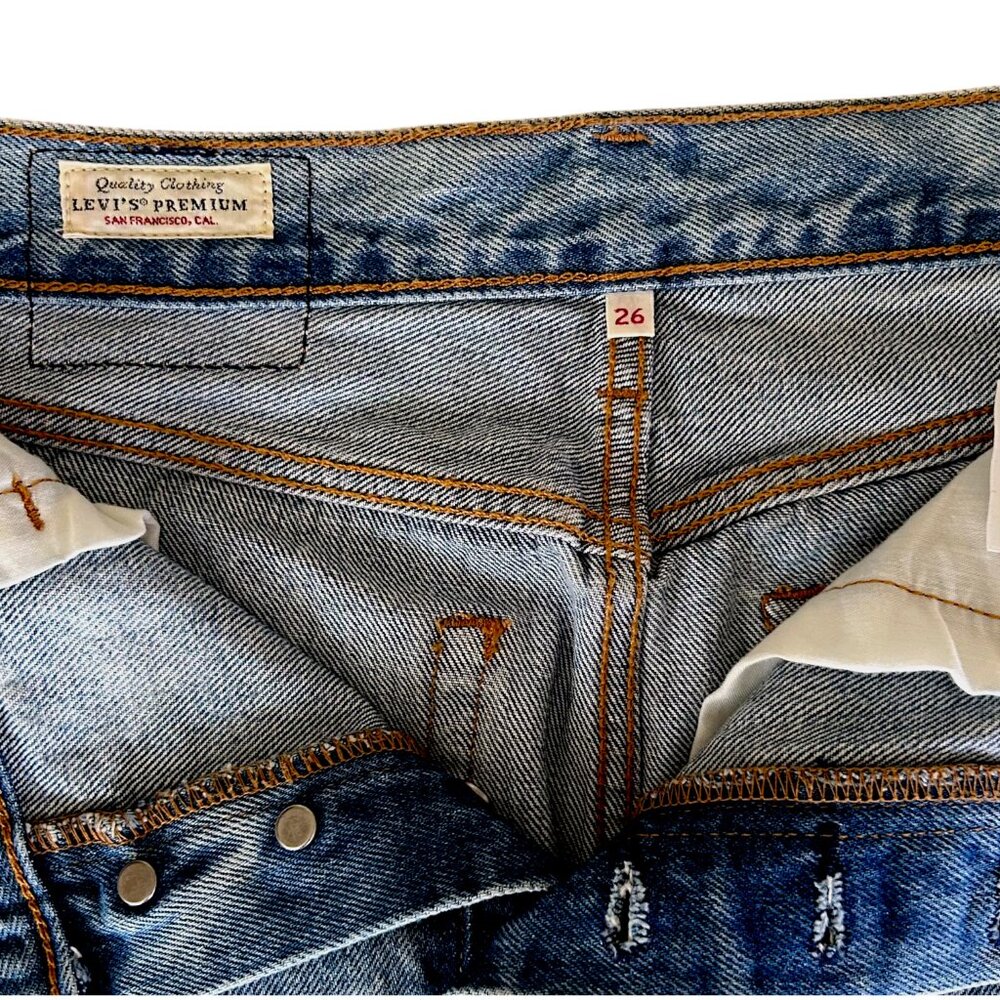 Levi’s Premium Denim Mini Skirt Blue Rhinestone Raw Hem 26 - Picture 8 of 10
